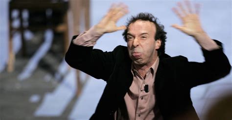 Roberto Benigni'nin İstanbul'daki Stand-Up Şovu: İtalyan Sinemasının Ustası Gülmeyi Nasıl Keşfetti?