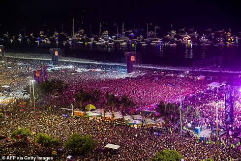 Zezé Di Camargo'nin Rio De Janeiro Konseri: Brezilya Müzik Efsanesinin Şehrine Dönüşü!